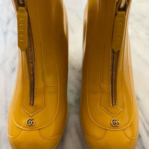 Gucci Yellow Rubber Kurt Ankle Boots - Picture 3 of 7